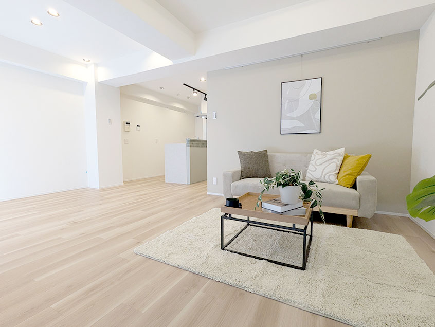 ロイヤルプラザ三ツ沢 318号室　